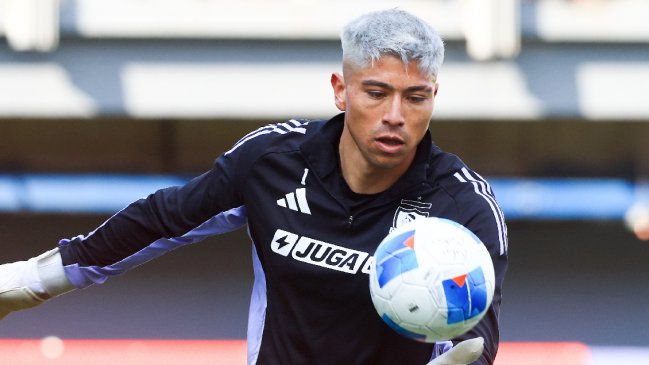 Presidente de Peñarol por Cortés: Aceptamos la propuesta de Colo Colo en todos los términos