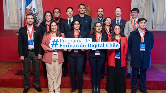 Diez estudiantes chilenos viajan a China para potenciar sus habilidades digitales con Beca Mineduc-Huawei