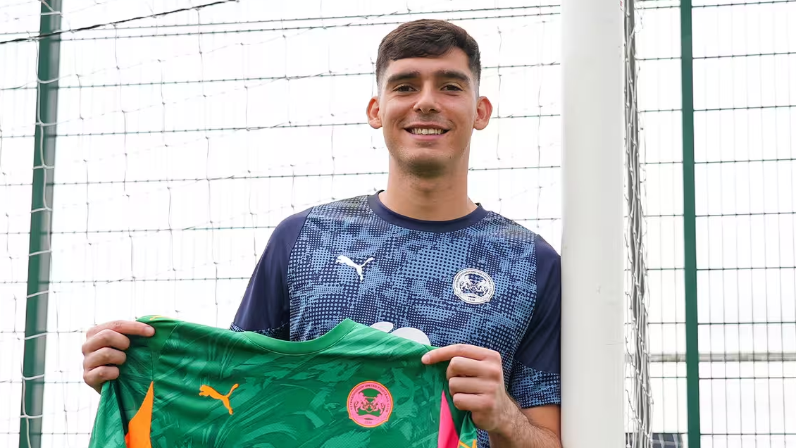 Vicente Reyes tuvo su primera citación en Peterborough United ...