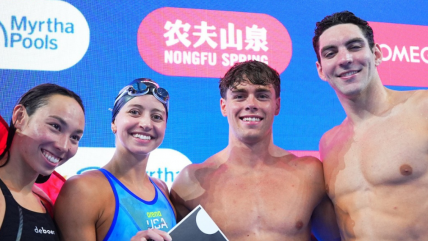   Estados Unidos estableció un nuevo récord mundial en natación 4x100 libre mixto 