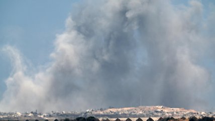 Ataques israelíes mataron a 104 gazatíes en la última jornada, 65 mientras iban a buscar comida