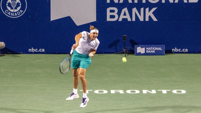Alexander Zverev avanzó a semifinales en el Masters de Toronto tras remontar ante Alexei Popyrin
