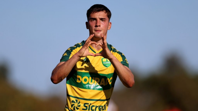 Chileno Cristóbal Chadwick debutó con un triplete para Cuiabá en Brasil