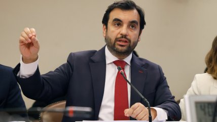 Ministro Gajardo ofreció disculpas por dichos sobre cuerpos de víctimas en El Teniente