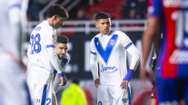 Vélez de Claudio Baeza sufrió nuevo tropiezo en caída ante San Lorenzo
