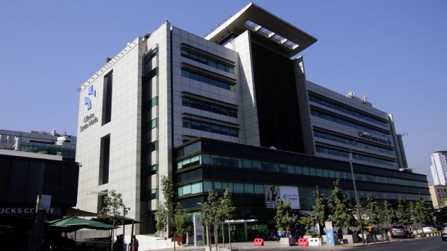 Desperfecto eléctrico obligó a evacuar la Clínica Santa María