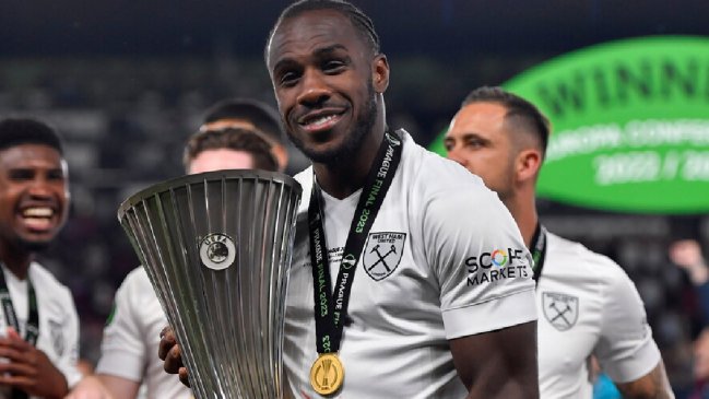 West Ham dejó libre a Michail Antonio ocho meses después de su accidente