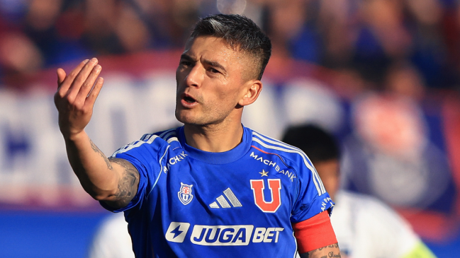 Manuel Mayo dio luces sobre el futuro de Charles Aránguiz en Universidad de Chile