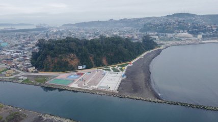  Autoridades inauguraron la primera playa urbana de Talcahuano  