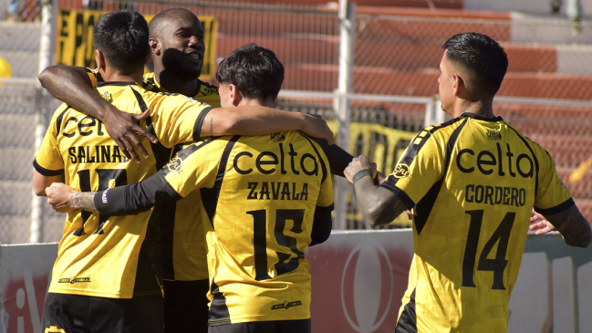 Coquimbo Unido sostuvo su liderato con batallada victoria como visita ante Cobresal