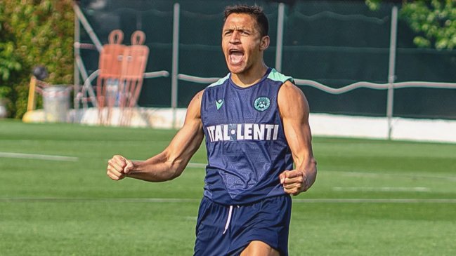 Extécnico de Alexis en Udinese exigió su reincorporación al cuadro friulano