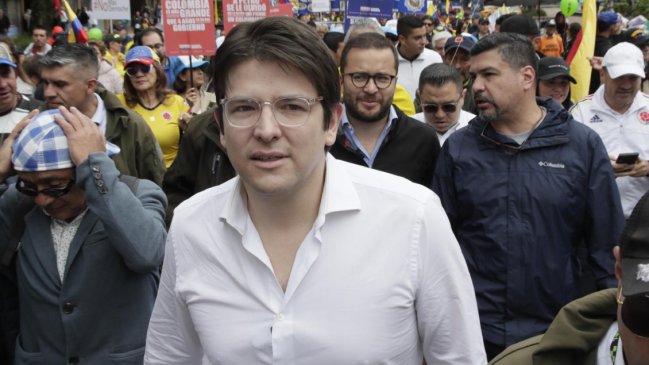 Periodista colombiano: La muerte del senador Uribe es un golpe importante para Petro