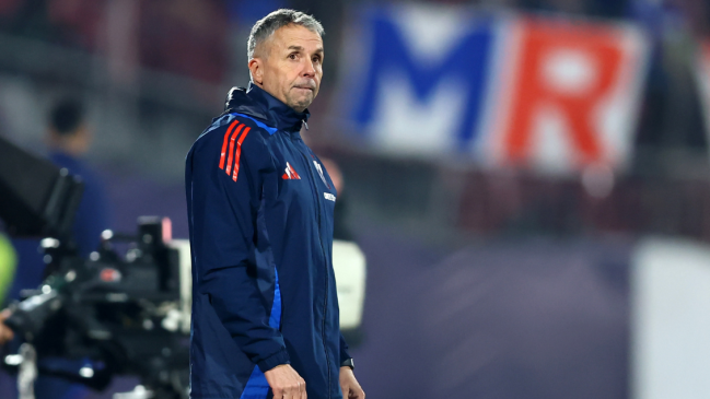 Con cambio táctico y sin Díaz: La oncena que trabajó Álvarez en la U para recibir a Independiente