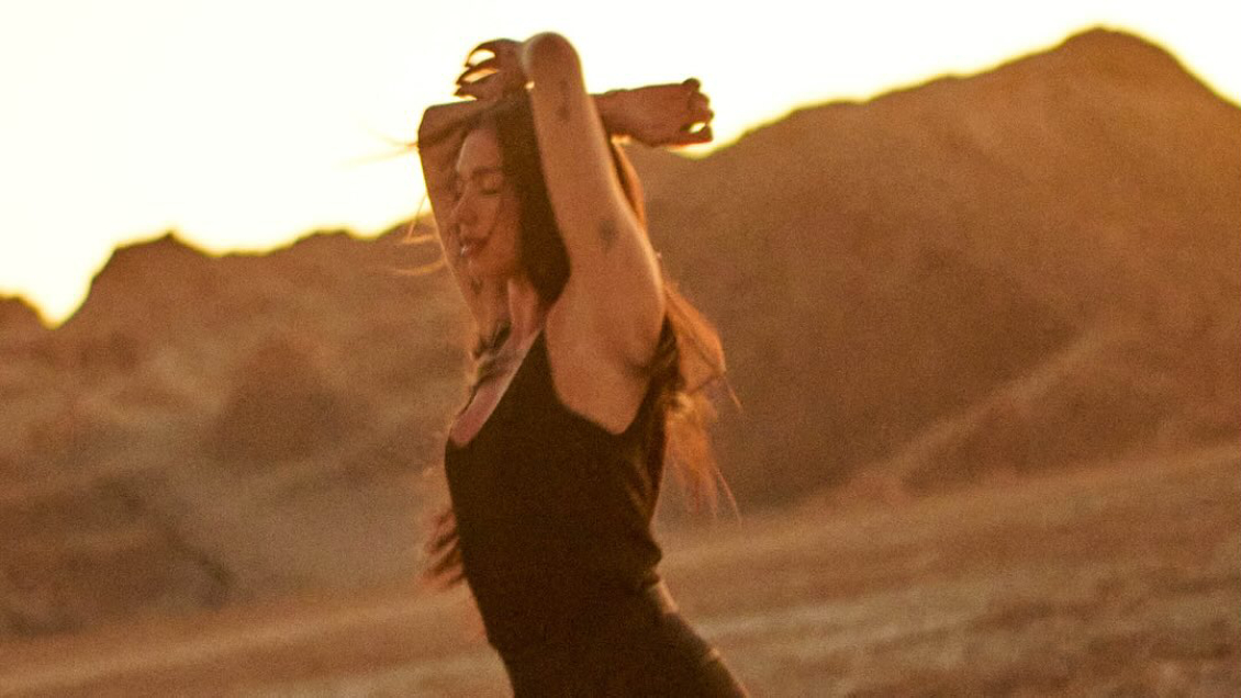 Dua Lipa deslumbra en Chile con su nuevo spot publicitario