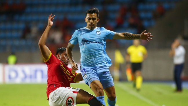 Unión Española y Deportes Iquique chocan en duelo vital en la lucha por la permanencia