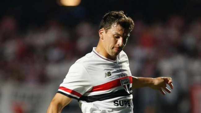 Gonzalo Tapia sumó primera titularidad en Sao Paulo en empate ante Sport Recife