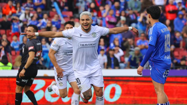 [VIDEO] Riveros aprovechó las licencias defensivas de la U y abrió la cuenta para Audax Italiano