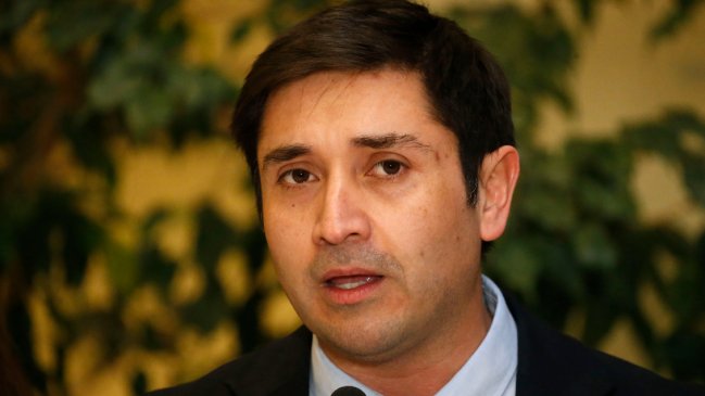 Desaforado diputado Calisto se sumó a pacto oficialista tras rechazo de Chile Vamos