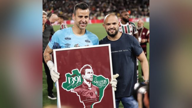 El brasileño Fábio superó a Peter Shilton como el futbolista con más partidos en el mundo