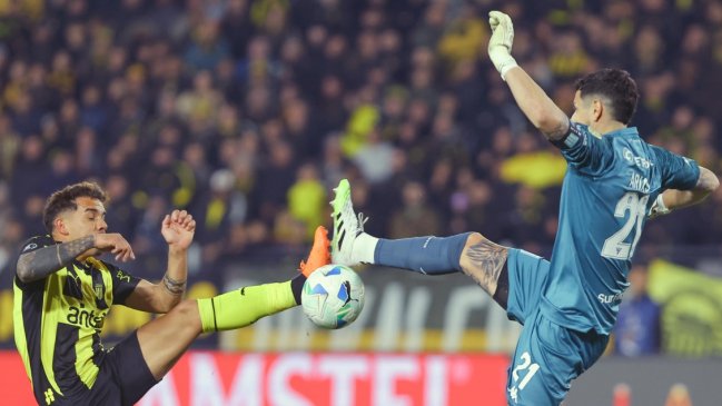 La contundente explicación de Gustavo Costas luego de sacar a Gabriel Arias