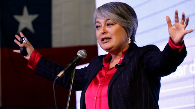 Tras nuevo impasse de Jara sobre su programa, oficialismo llama a la unidad