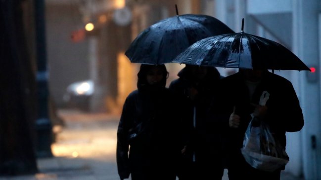 Minsal llama a la precaución por virus respiratorios ante pronóstico de bajas temperaturas