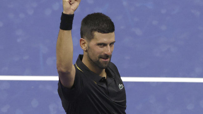 Novak Djokovic vivió estreno triunfal en el US Open tras superar a Learner Tien