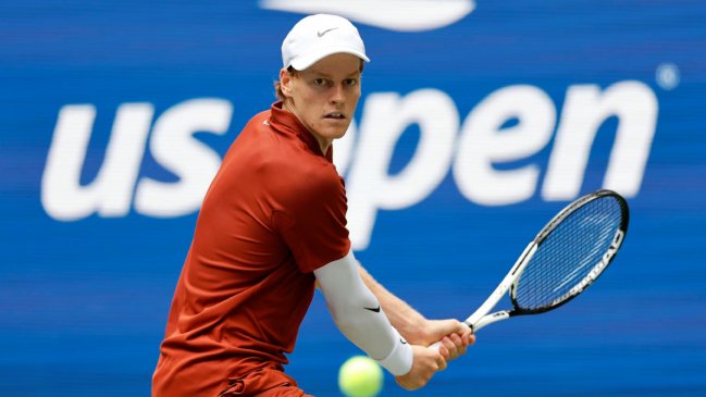 Jannik Sinner avanzó con sólido triunfo a la segunda ronda del US Open