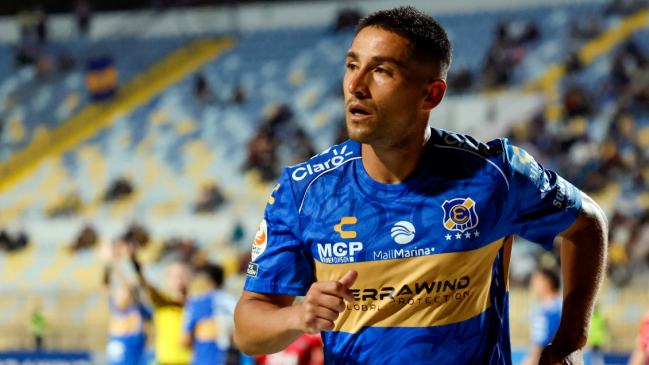 Everton anunció la salida de Juan Delgado por mutuo acuerdo