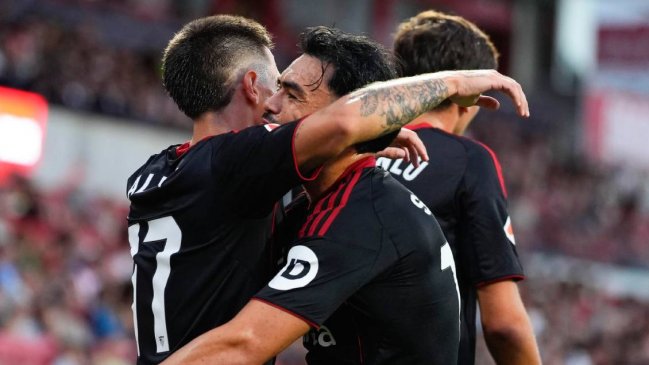 Sevilla sumó su primer triunfo de la temporada en el debut de Gabriel Suazo