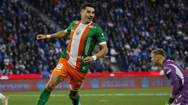 [VIDEO] Diego Coelho marcó el primer gol de visita en el Claro Arena ante la UC