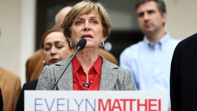 Matthei insiste en no modificar la reforma de pensiones: 