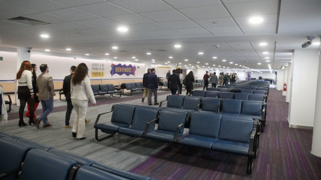 Aeropuerto de Santiago abre nuevo terminal y capacidad sube a 20 millones de viajes al año