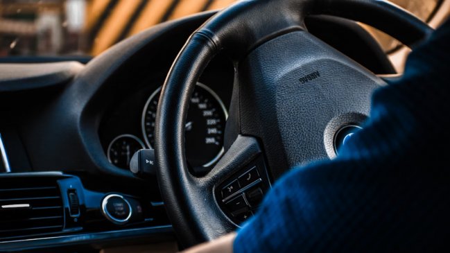 Conductor de aplicación fue baleado en la espalda por asaltantes en Pudahuel