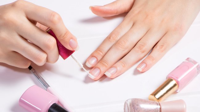 ISP ordena retiro de cosmético para uñas por contener sustancia cancerígena