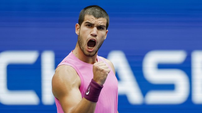 Carlos Alcaraz terminó con el sueño de Novak Djokovic y avanzó a la final del US Open