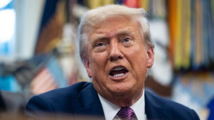   La retórica y políticas de Trump reducen el turismo a EE.UU., sobre todo el de canadienses 