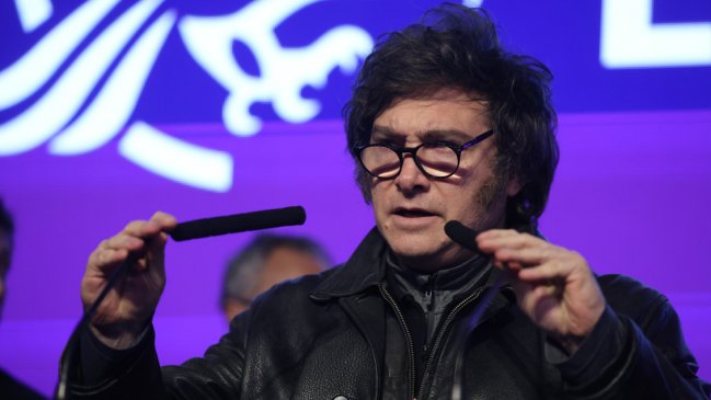 Milei promete no moverse 