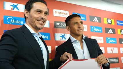   La presentación de Alexis Sánchez como nuevo jugador de Sevilla 