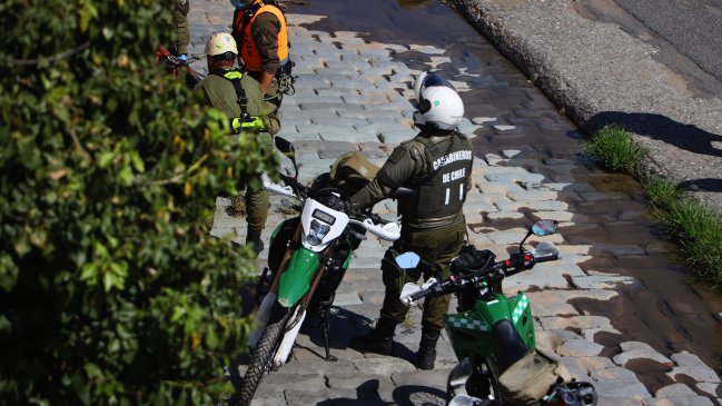 Hallan cuerpo de un hombre en la ribera del río Mapocho en Providencia