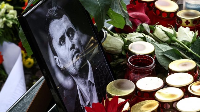 Decenas de despidos por burlas en redes sociales tras asesinato de Charlie Kirk