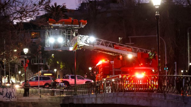 Hombre se lanzó al Mapocho escapando de guardias municipales y murió