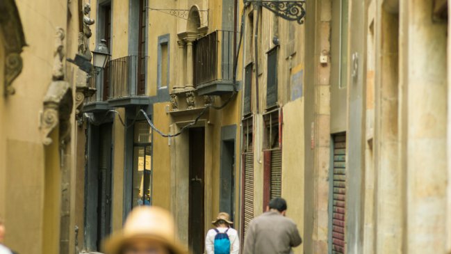 España ordenó que 53 mil departamentos dejen de ofrecerse para arriendo a turistas