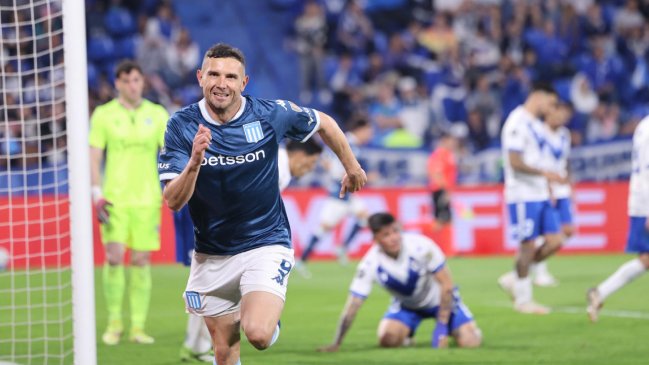 Racing dio el primer golpe ante Vélez en friccionado duelo de ida en cuartos de la Libertadores