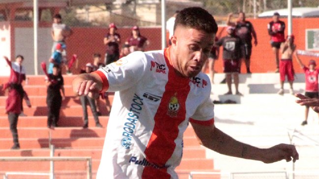 Jugador de Cobresal recibió dos fechas de castigo por expulsión ante Huachipato