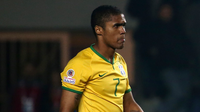 Douglas Costa fue condenado a pena de cárcel por deuda de pensión alimenticia