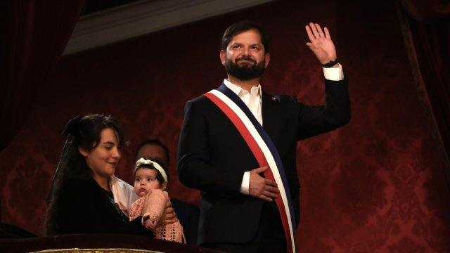 El aniversario patrio de Boric: una gala cultural que expone tensiones y esperanzas