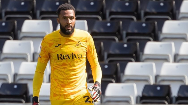 Lawrence Vigouroux lamentó una agónica derrota de Swansea ante Birmingham