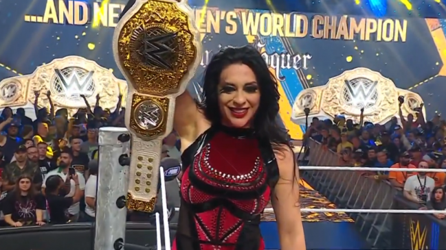 ¡Histórica! Stephanie Vaquer se convirtió en la nueva campeona mundial de WWE