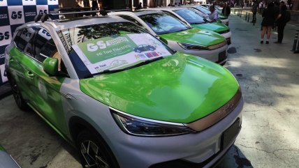   SuperGeek en Cooperativa: Los beneficios de los automóviles eléctricos 